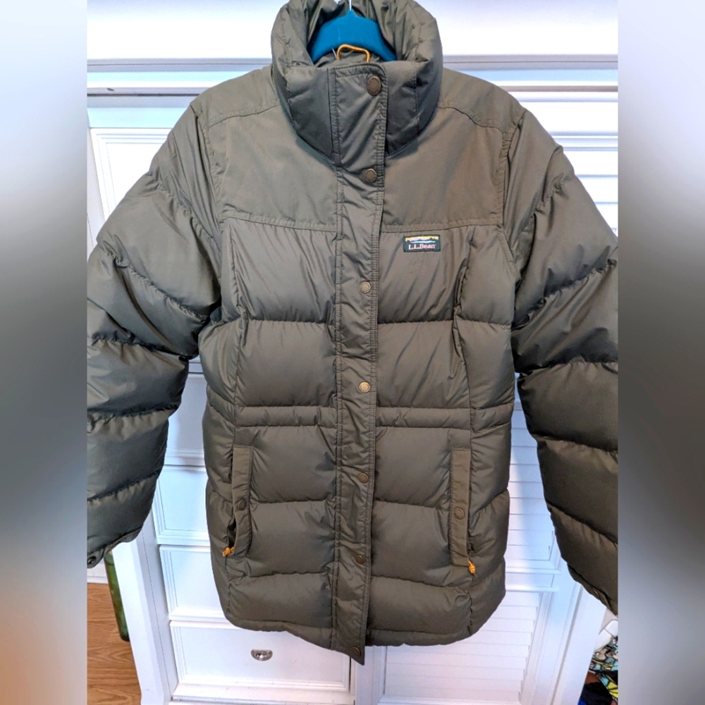Womens L.L. Bean Down Water Repel Puffer Coat Jacket Zip Up sz M Olive Green